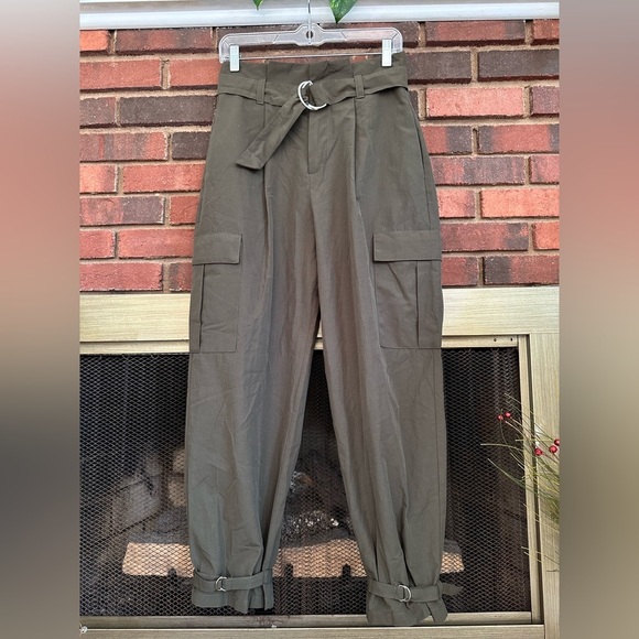 Zara Pants - 🛍️ Zara. NEW high waist pants with high waist excellent condition.